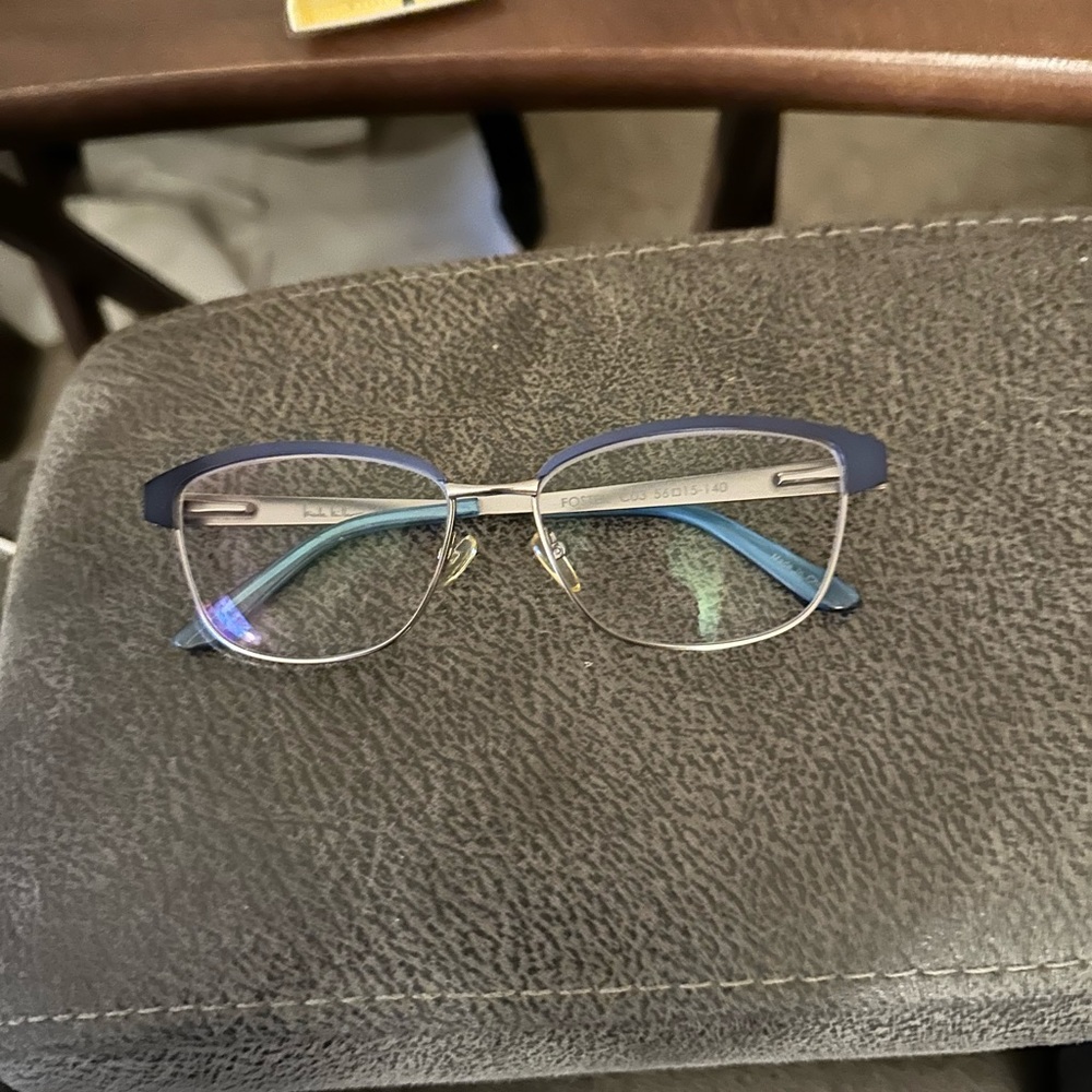 ✨Host Pick✨7/12/23 Nicole Miller women’s eye glasses